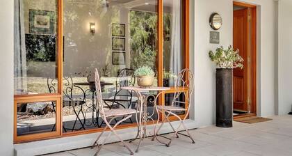 KW Cottage | Animals, Farm Escape, Walking Trail