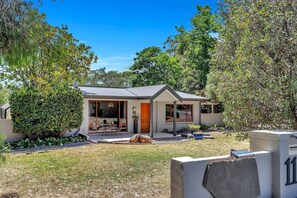 Exterior - KW Cottage | Animals, Farm Escape, Walking Trail (Crafers West)