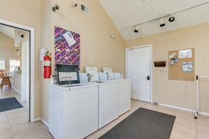 Interior - Resort Perks! Waterfront Lake of the Ozarks Gem (Osage Beach)