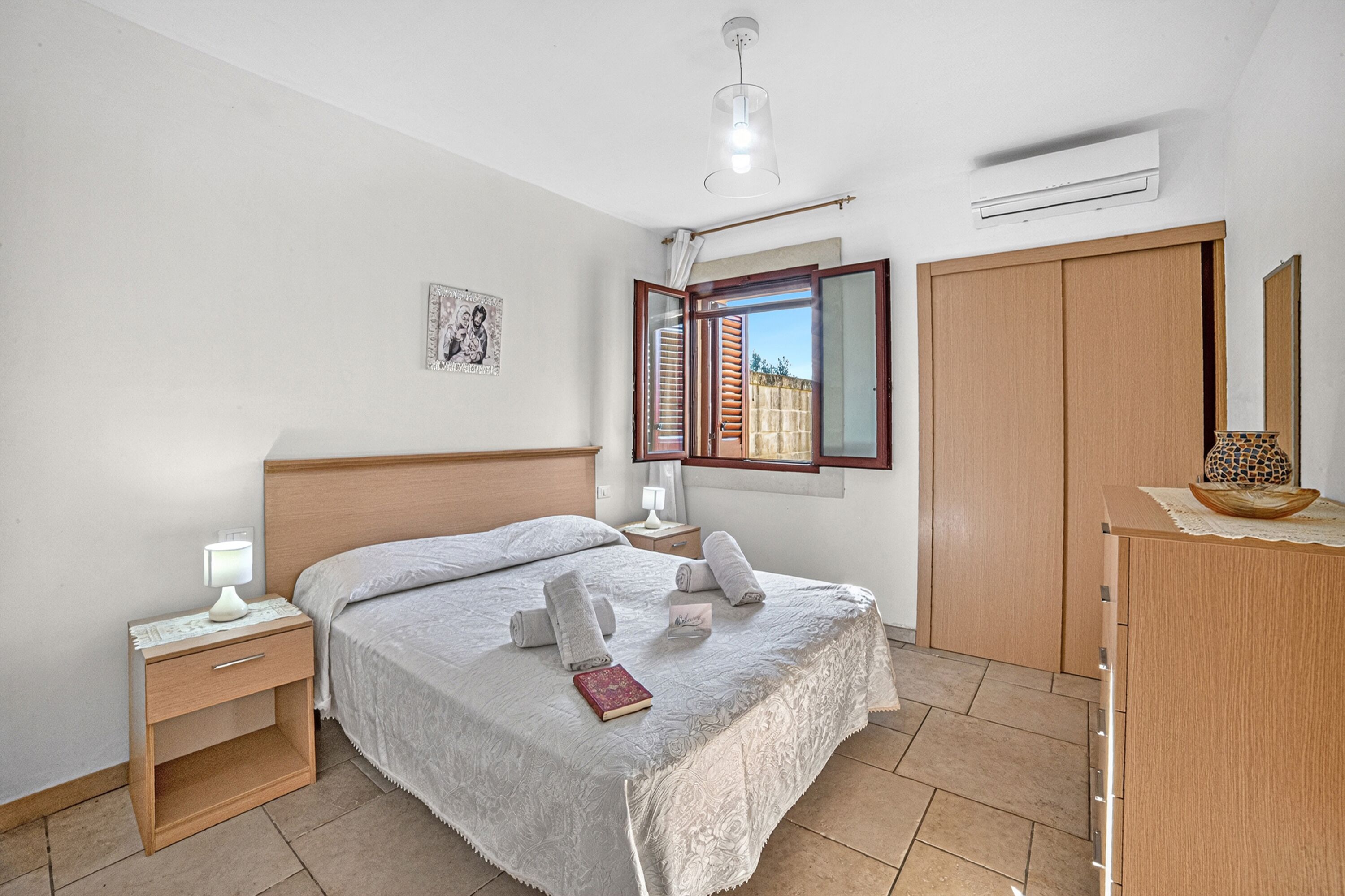 2 habitaciones, wifi gratis y ropa de cama 