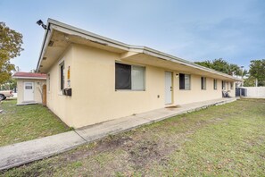 Exterior - Apt Near Mall, The Big Easy Casino & Beaches! (Hallandale Beach)