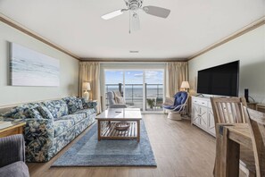 TV - Steps to the Beach - Short Drive to Dining & Shops - SS6 (Myrtle Beach)