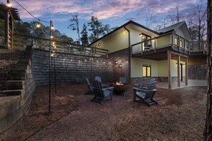 Terrace/patio - Wedowee Lakefront Cove + Firepit + Game Room + Retreat (Wedowee)