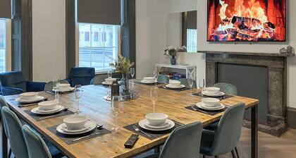 8 bedroom accommodation in Sunderland