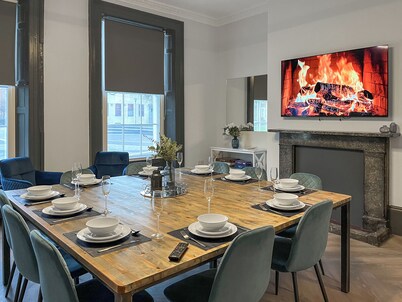 8 bedroom accommodation in Sunderland