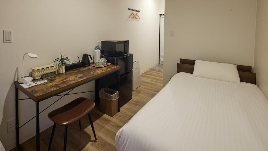 Standard Twin Room | Free WiFi