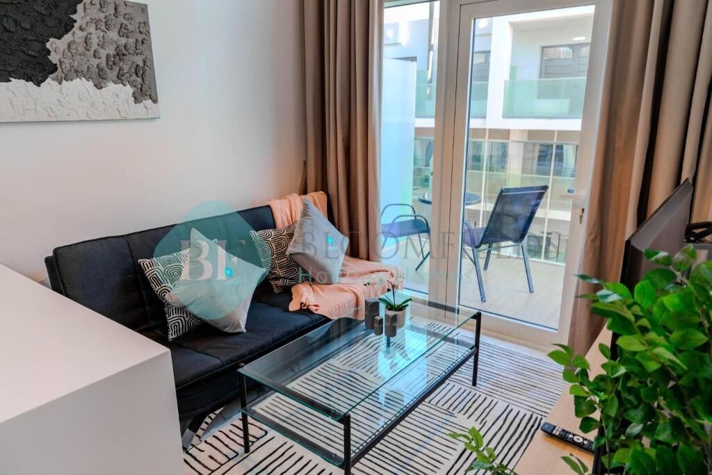 Apartment, Balcony | Living area