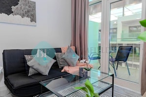 Apartamento, sacada | Área de estar