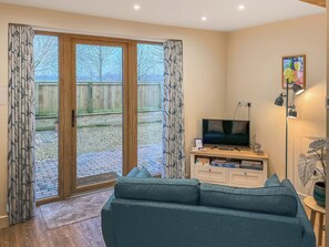 TV - Goose Beck Cottages - Bacchus (Tockwith, near York)