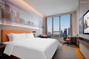 Superior Double Room, River View | Desk, laptop workspace, free WiFi - Hampton by Hilton Jiangnan Tech. City (Hangzhou)