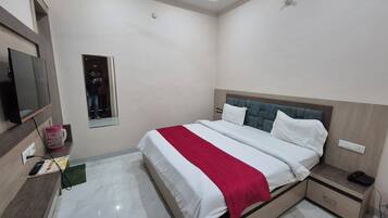 Deluxe Double Room | Free WiFi