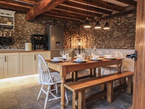 Dining - The Granary (Welshpool)