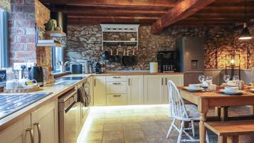 Máy rửa bát, dụng cụ nấu nướng/bát dĩa/dao nĩa