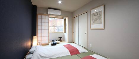 Desk, free WiFi, bed sheets