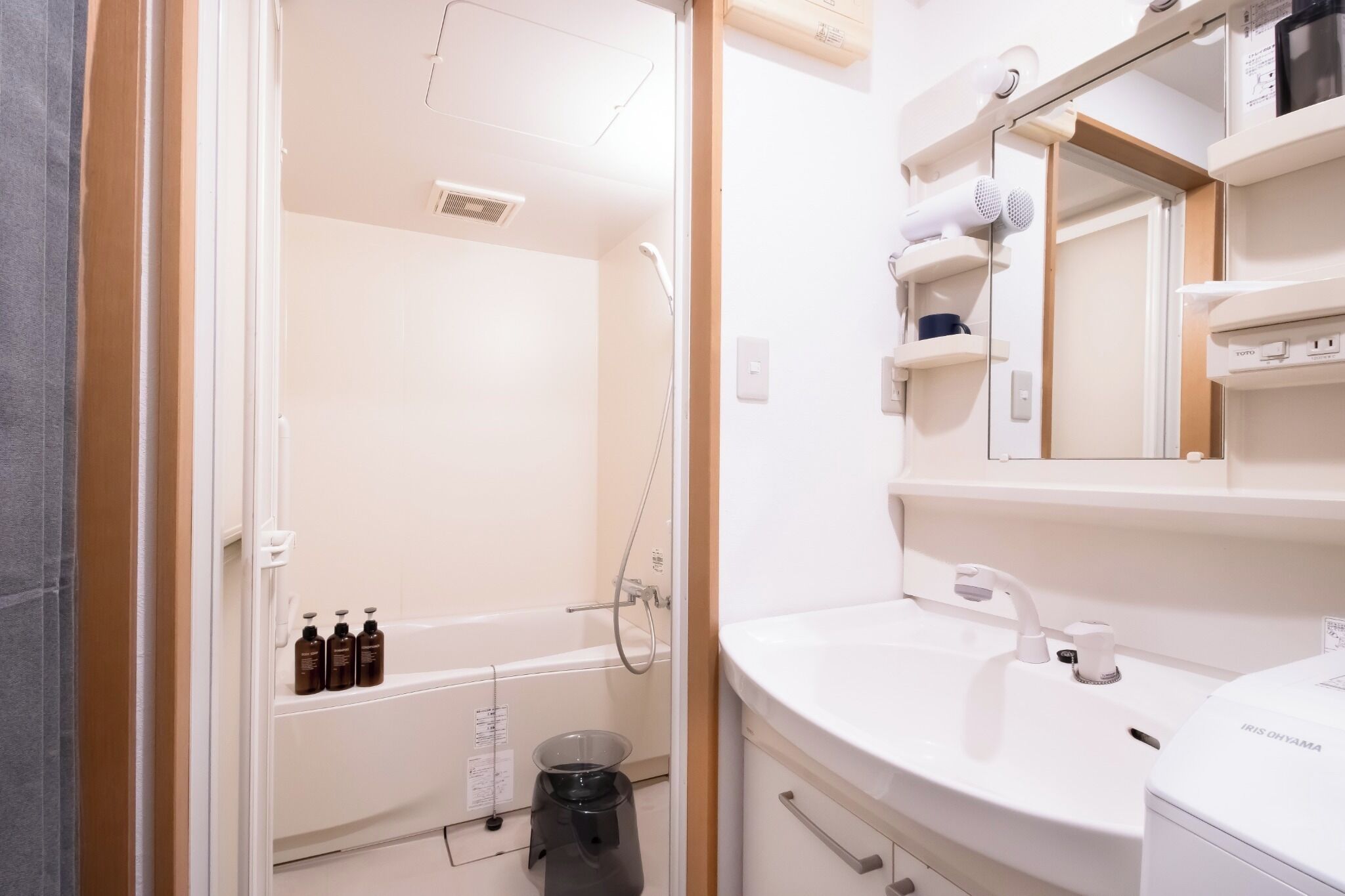 Hair dryer, towels