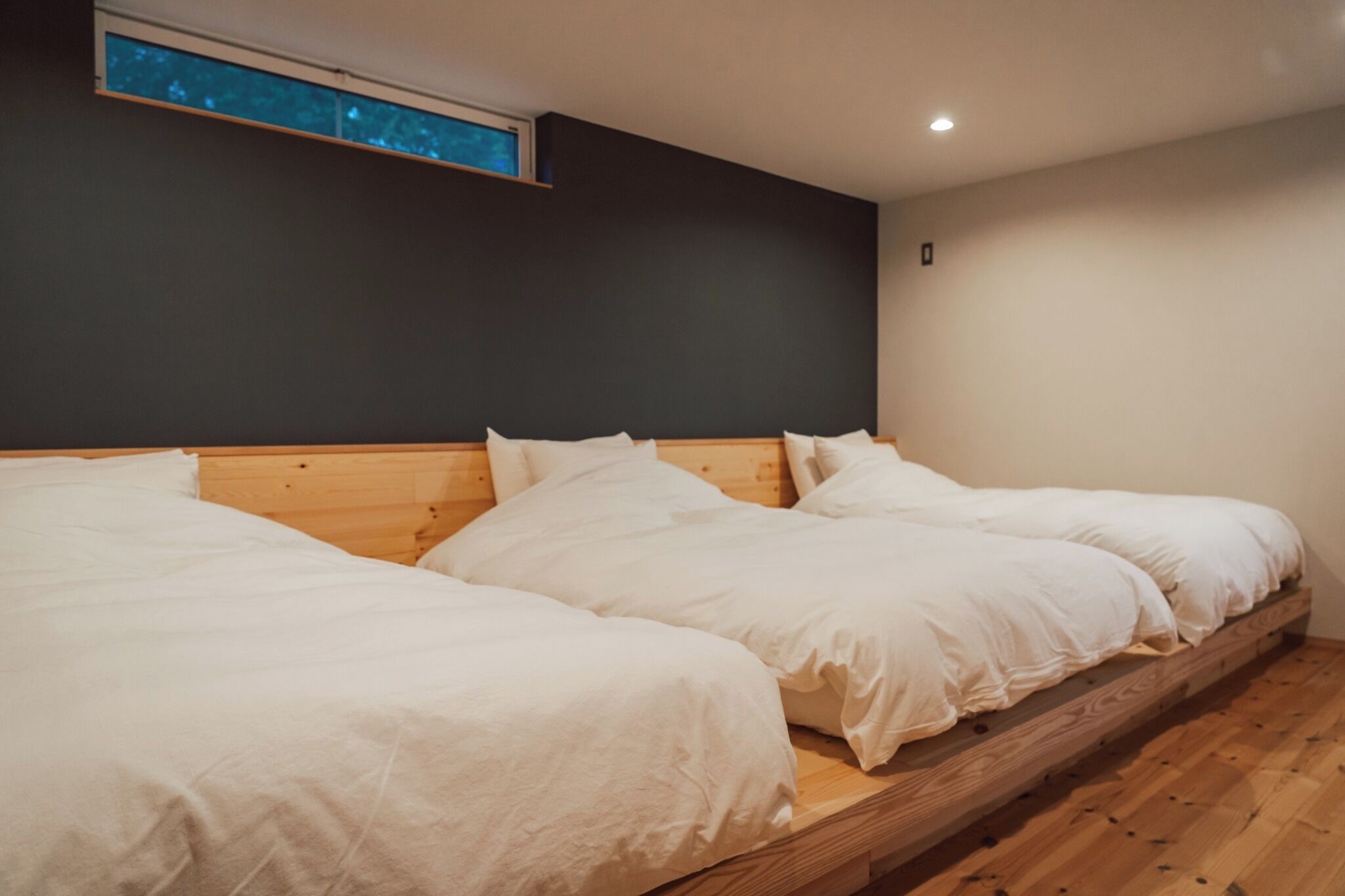 Schreibtisch, Bügeleisen/Bügelbrett, kostenloses WLAN, Bettwäsche