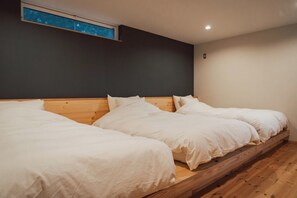 Schreibtisch, Bügeleisen/Bügelbrett, kostenloses WLAN, Bettwäsche