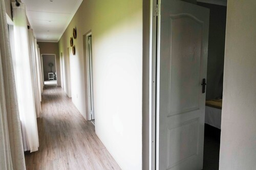 Off-grid mountain cottage with mountain views on a peaceful smallholding