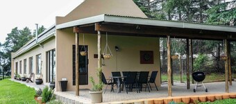 Off-grid mountain cottage with mountain views on a peaceful smallholding