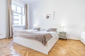 Basic Room | View from room - Affordable Room Long Stay Margareten (Vienna)