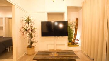 3 slaapkamers, een strijkplank/strijkijzer, gratis wifi, beddengoed