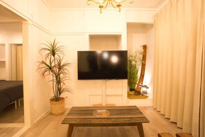 3 chambres, fer et planche à repasser, accès au Wi-Fi (inclus)