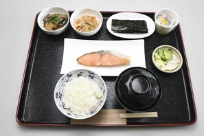 Food and drink - Spacious 28 Twin room  Separate bathroom and t / Kisarazu City Chiba (Kisarazu City)