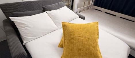 1 bedroom, desk, iron/ironing board, free WiFi