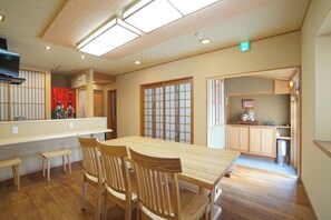 Dining - 3BR Ensuite Rooms | Riverside View | Near Gion / Kyoto City Kyōto (Kyoto City)