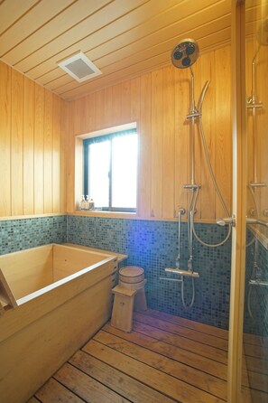Hair dryer, towels - 3BR Ensuite Rooms | Riverside View | Near Gion / Kyoto City Kyōto (Kyoto City)