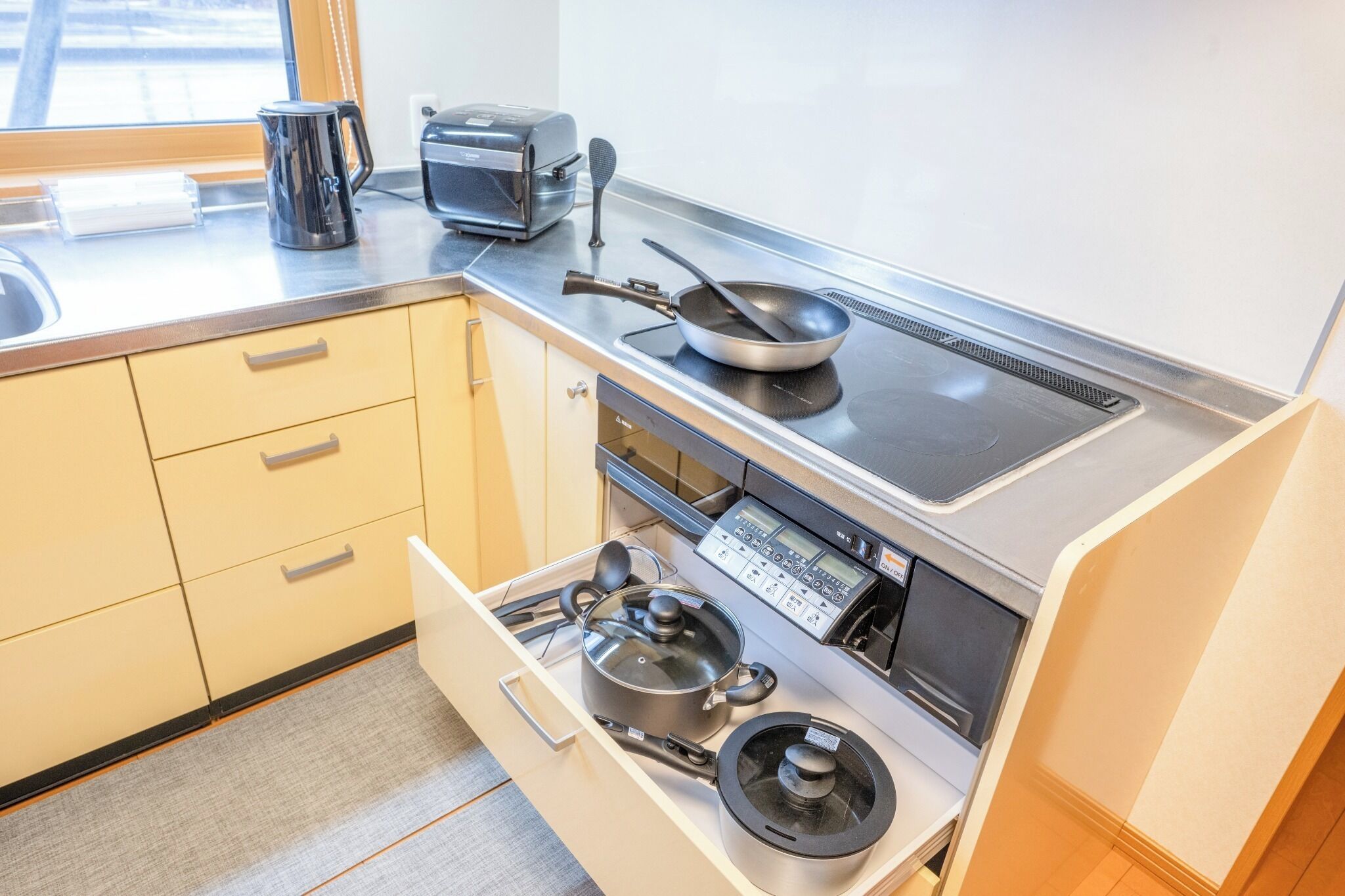 雪櫃、微波爐、爐具、廚房用具/餐具/器皿