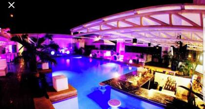 Comfortable room, 100m to walking st, 5th floor