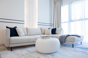 Apartment, Balkon, Stadtblick | Wohnbereich