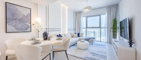 Apartment, Balcony, City View | Living area