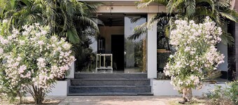 Hotel Ambika, Vadodara