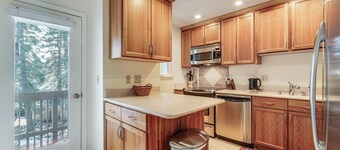 Ski, Golf & Hike! Incline Village Family Home