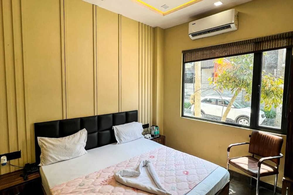 OnlyStay GSM Near Prem Mandir