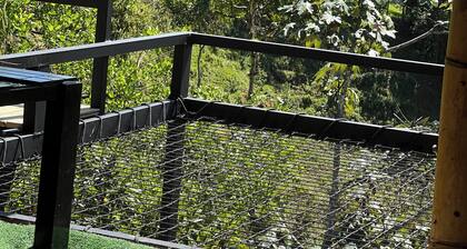 Green view glamping cabin with unlimited Jacuzzi