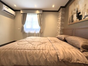 Condo, 2 Bedrooms, Smoking, Balcony - Spacious 2BR Corner Condo - Garden View Balcony - Royal Hill Resort (Pattaya)