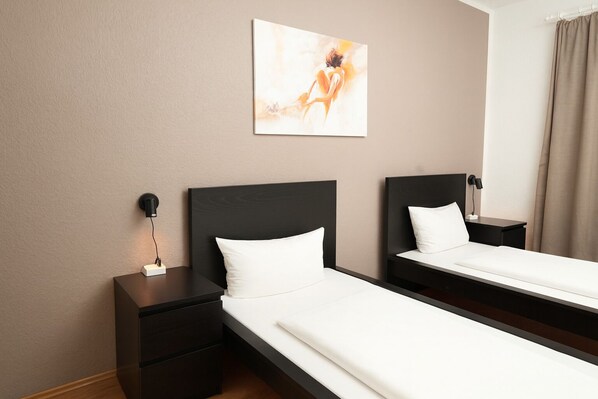 Basic Apartment - SHIN APARTMENTS (Essen)