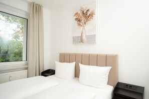 Basic Apartment - SHIN APARTMENTS (Essen)