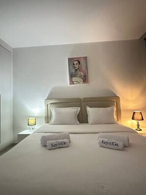 Iron/ironing board, internet, bed sheets