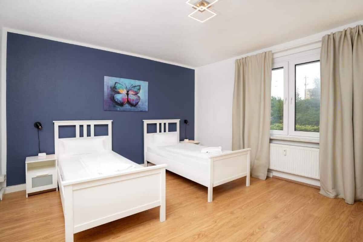 Apartment, Non Smoking, Kitchen | Desk, laptop workspace, free WiFi