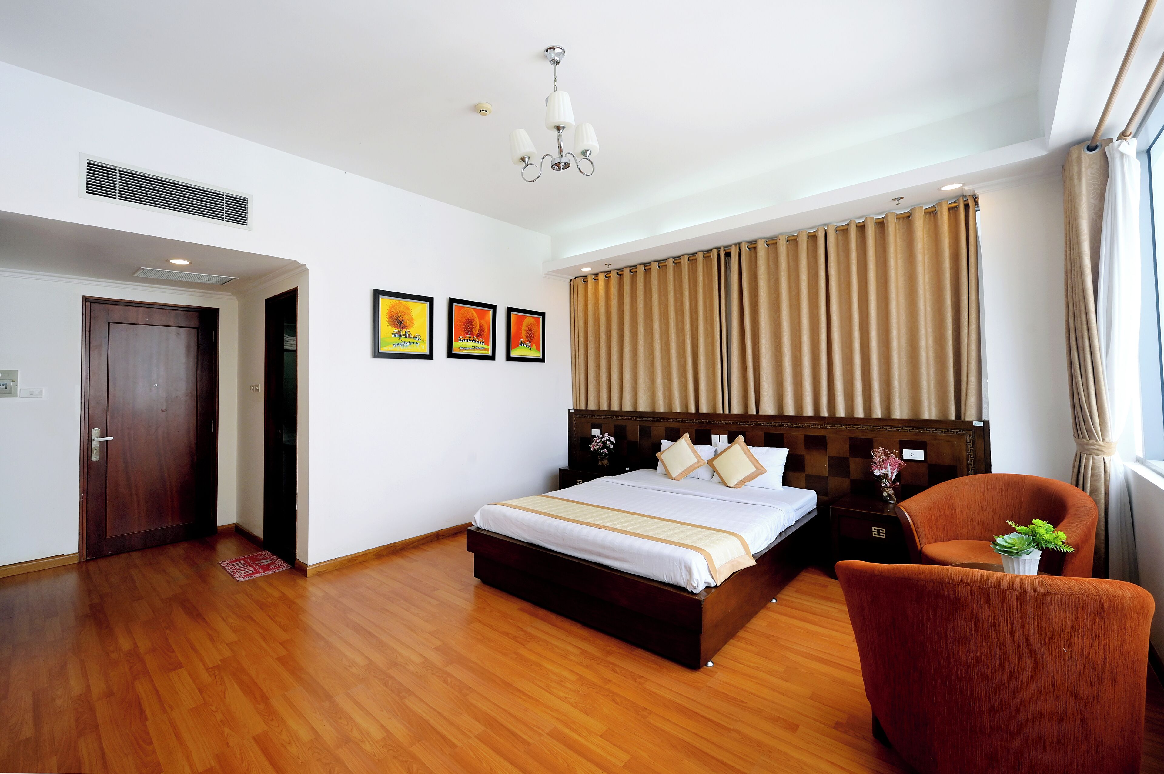 Deluxe Room, Sea View | Free minibar items, free WiFi, bed sheets