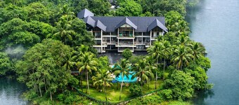 Malankara palace lake view resort & spa