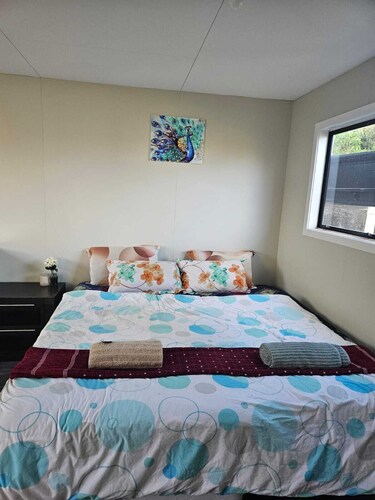 Ensuite cabin at Waipu. Close to gorgeous beaches and 3kms to waipu town.