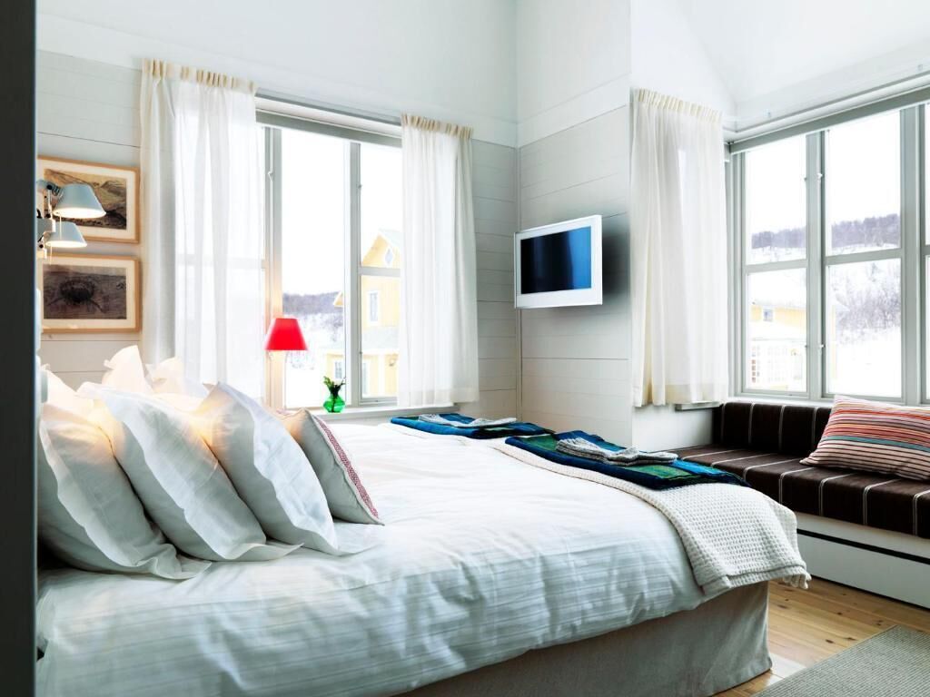 Phòng 3 Deluxe | Két bảo mật tại phòng, bàn, khu vực làm việc phù hợp cho laptop 