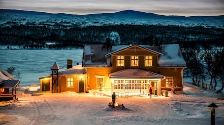 Exterior. Fjällnäs Est. 1882