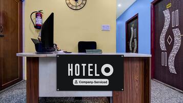 House | Meja sambut tetamu