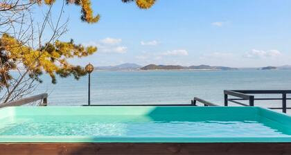 Taean Solpleo Pool Villa